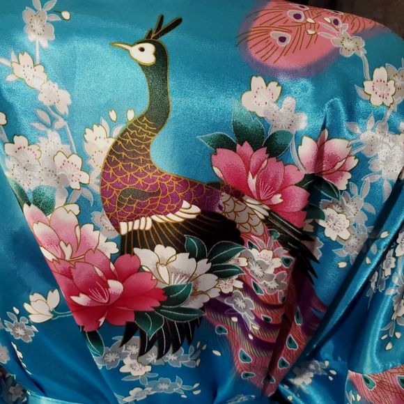 LONG KIMONO ROBE Peacock Floral SHINY BLUE SATIN Asian XXL Front Pockets - Picture 7 of 7